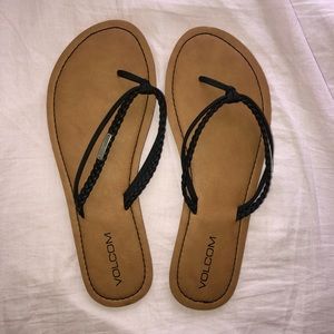 ✨Volcom Slippers✨